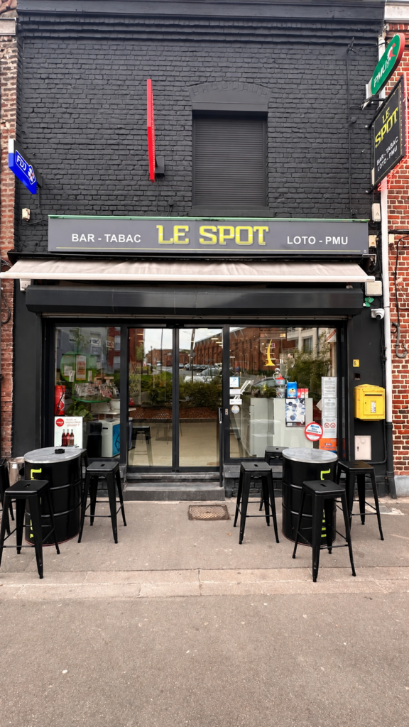 façade du bar tabac le spot sécurisé par Access Alarme